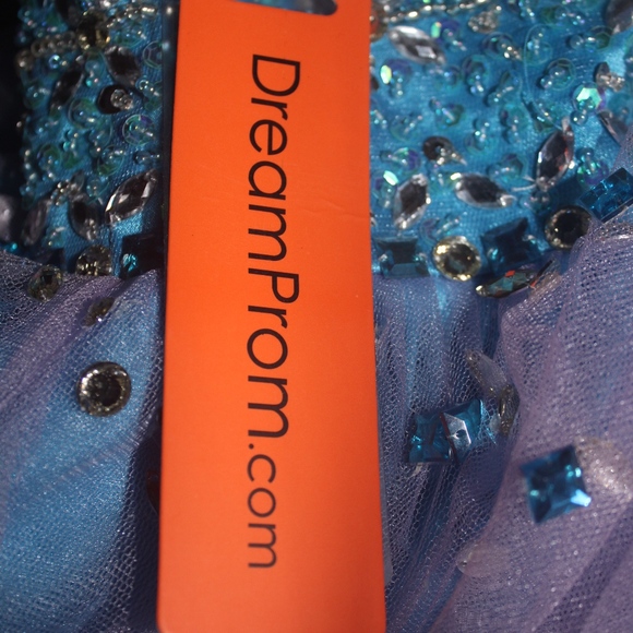 Prom dress - Picture 6 of 8